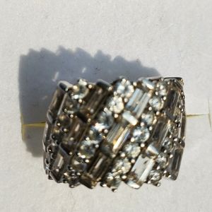 Evine baguette & round white sapphire ring